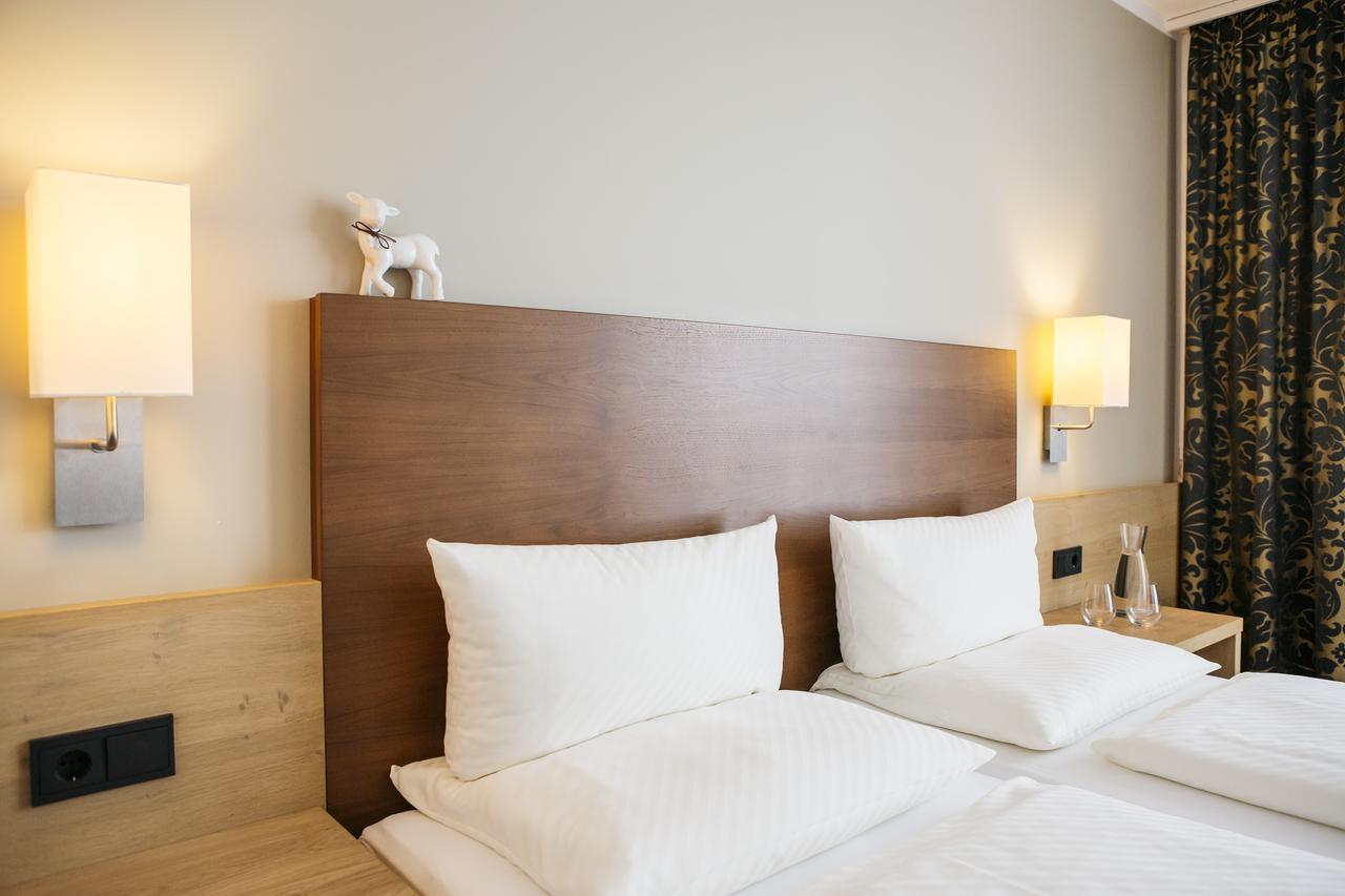 Hotel Gasthof Lamm Брегенц Экстерьер фото