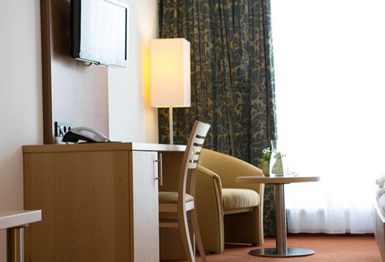 Hotel Gasthof Lamm Брегенц Экстерьер фото
