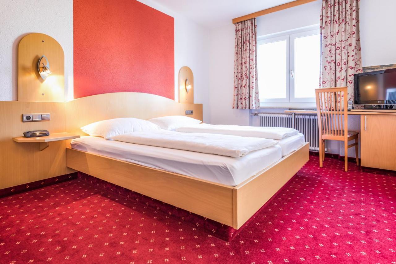 Hotel Gasthof Lamm Брегенц Экстерьер фото